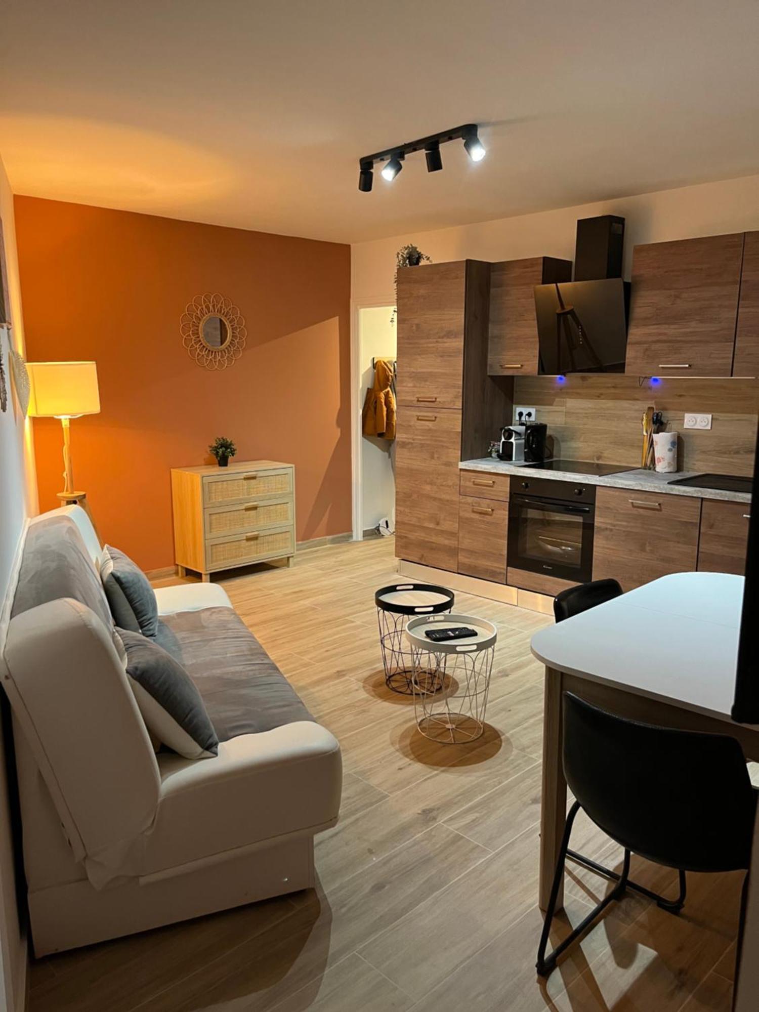 Joli Appart/Vue Etang/Clim /Wifi Balaruc-les-Bains Dış mekan fotoğraf